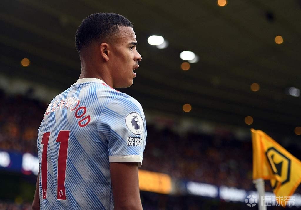 包含摩天轮客场取胜，继续保持不败纪录的词条