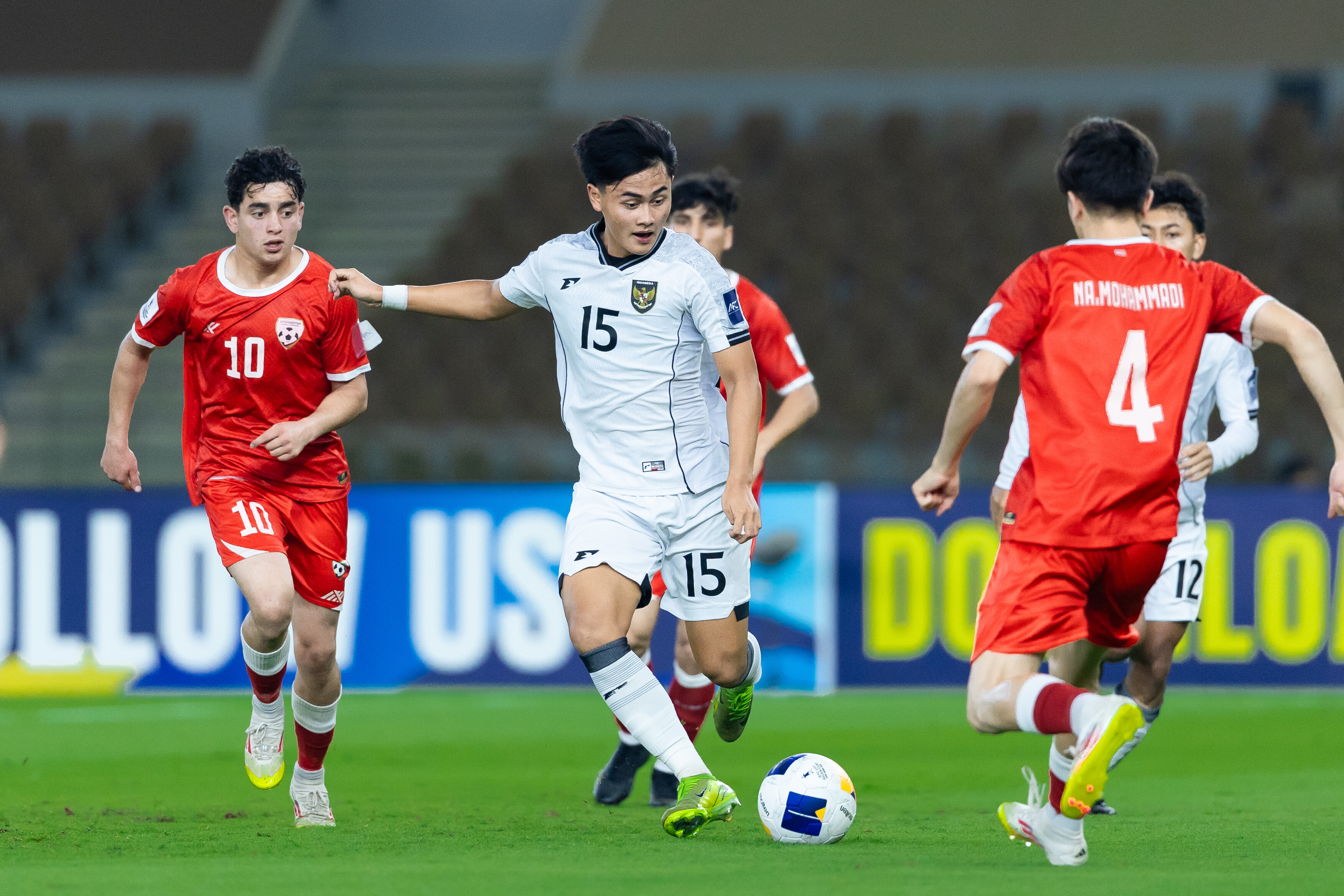 关于韩国羽毛球队绝杀印尼羽毛球队，安赛龙统治全场的信息