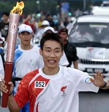 日本羽毛球队轻取韩国羽毛球队,李宗伟送出助攻的简单介绍 日本羽毛球队轻取韩国羽毛球队,李宗伟送出助攻的简单介绍