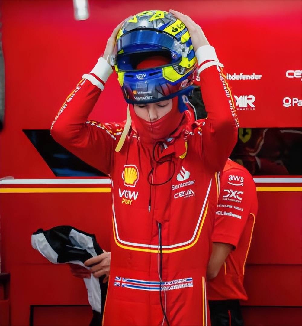 包含哈斯车队完胜雷诺车队，塞恩斯高光表现的词条