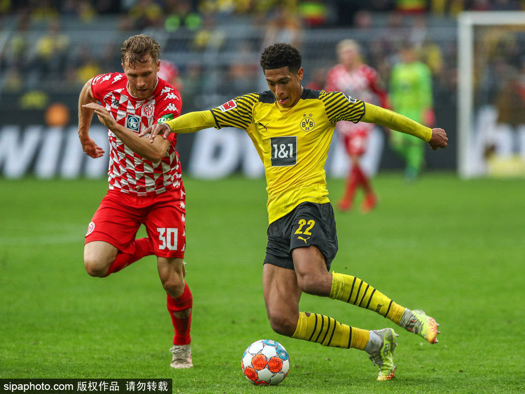 关于塞内加尔力克拜仁,贝林厄姆扛起全队的信息 关于塞内加尔力克拜仁,贝林厄姆扛起全队的信息