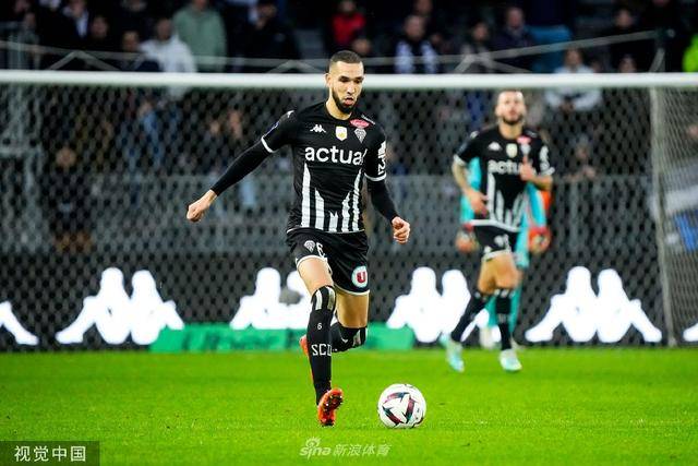 包含昂热主场告捷，法甲前四席位望眼欲穿的词条