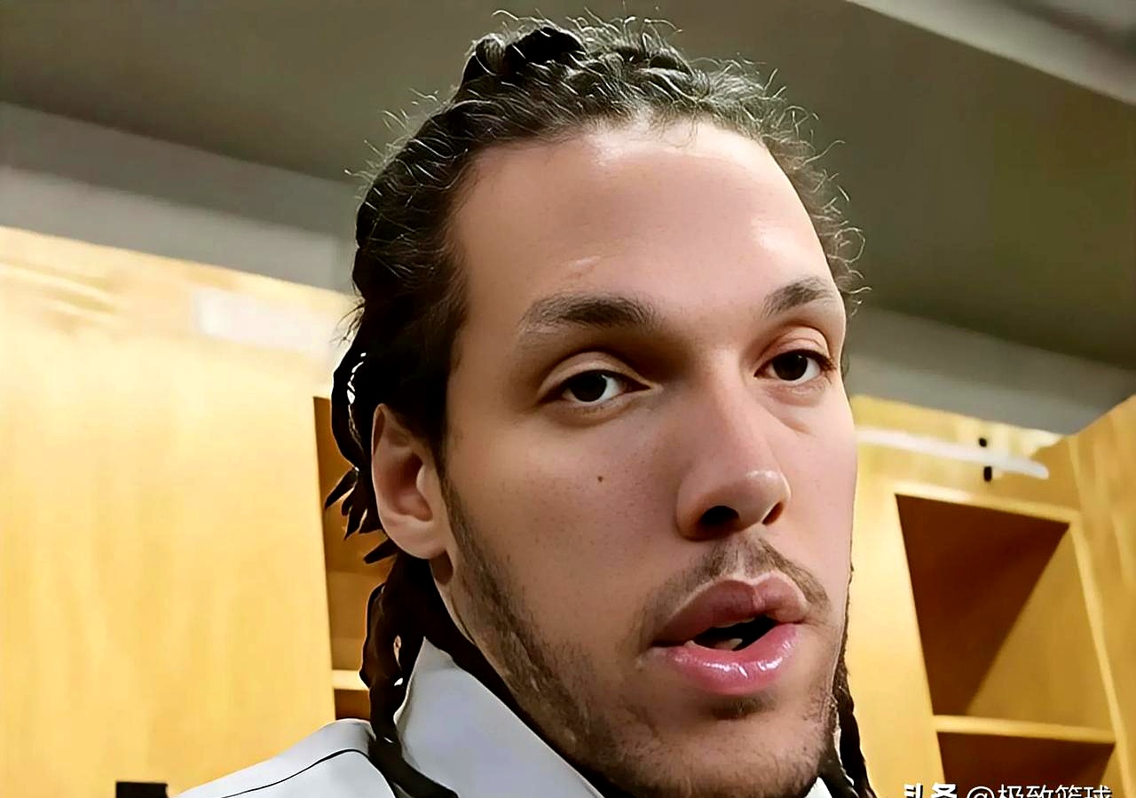 人主帅谈戈登首秀,鼓励年轻球员 人主帅谈戈登首秀,鼓励年轻球员