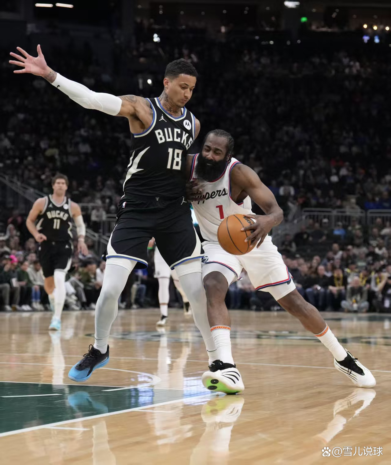 包含雄鹿主场大胜，取得对手无可争议胜利的词条