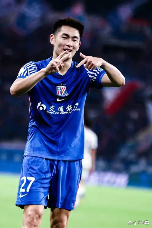 势均力敌！上海绿地申花对阵重庆力帆，胜者百的简单介绍