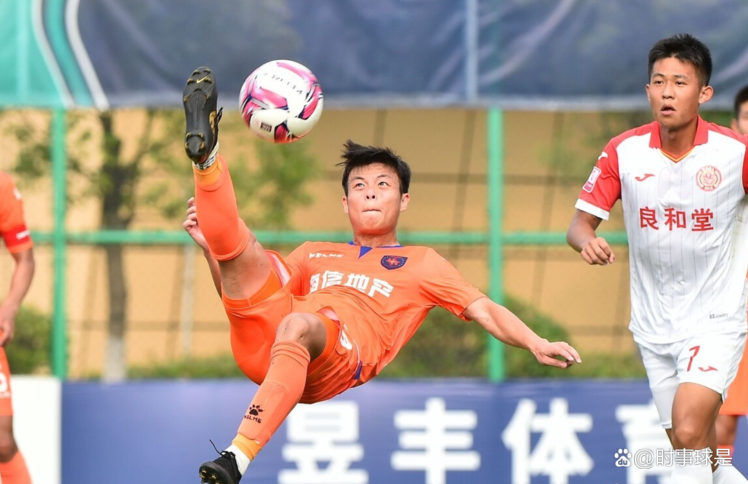 包含青岛黄海新援表现抢眼，连续助攻破门，球队上升势头强劲的词条