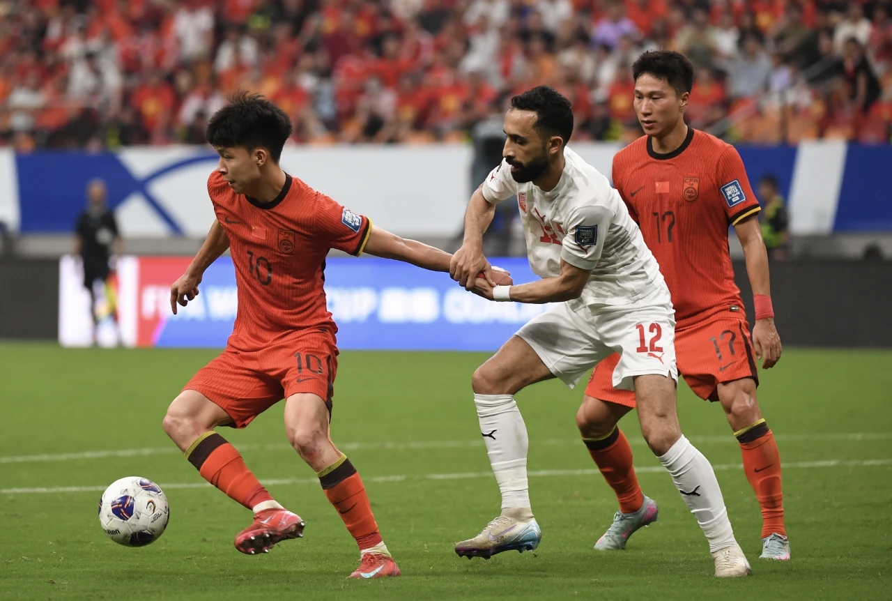 法国足球联赛正面临挑战，解放国足