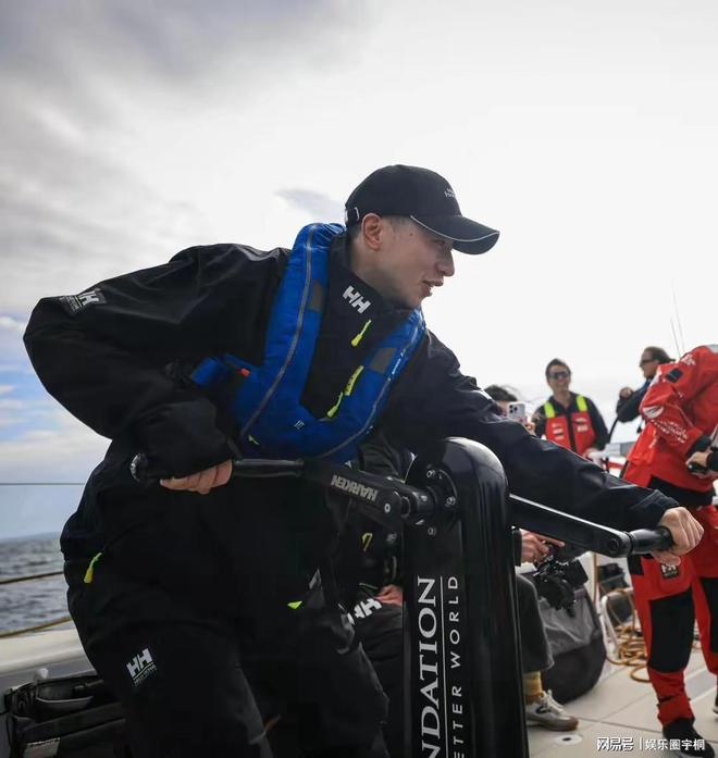 开云平台-葡萄牙选手表现出色登上领奖台